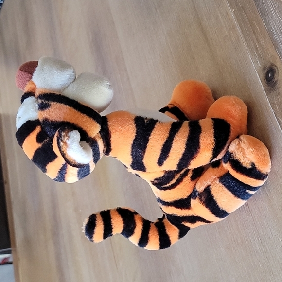 Vintage Disneyland Walt Disney World TIGGER 10" Plush - Picture 4 of 6